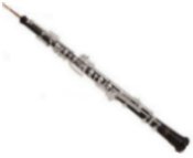 Corinne blaast haar partijtje mee op de hobo.